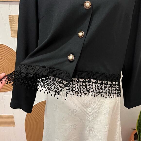 FTLTD Black Vintage 90s Fringe Trim Gold Button Front Cropped Blazer Jacket USA - Picture 6 of 13